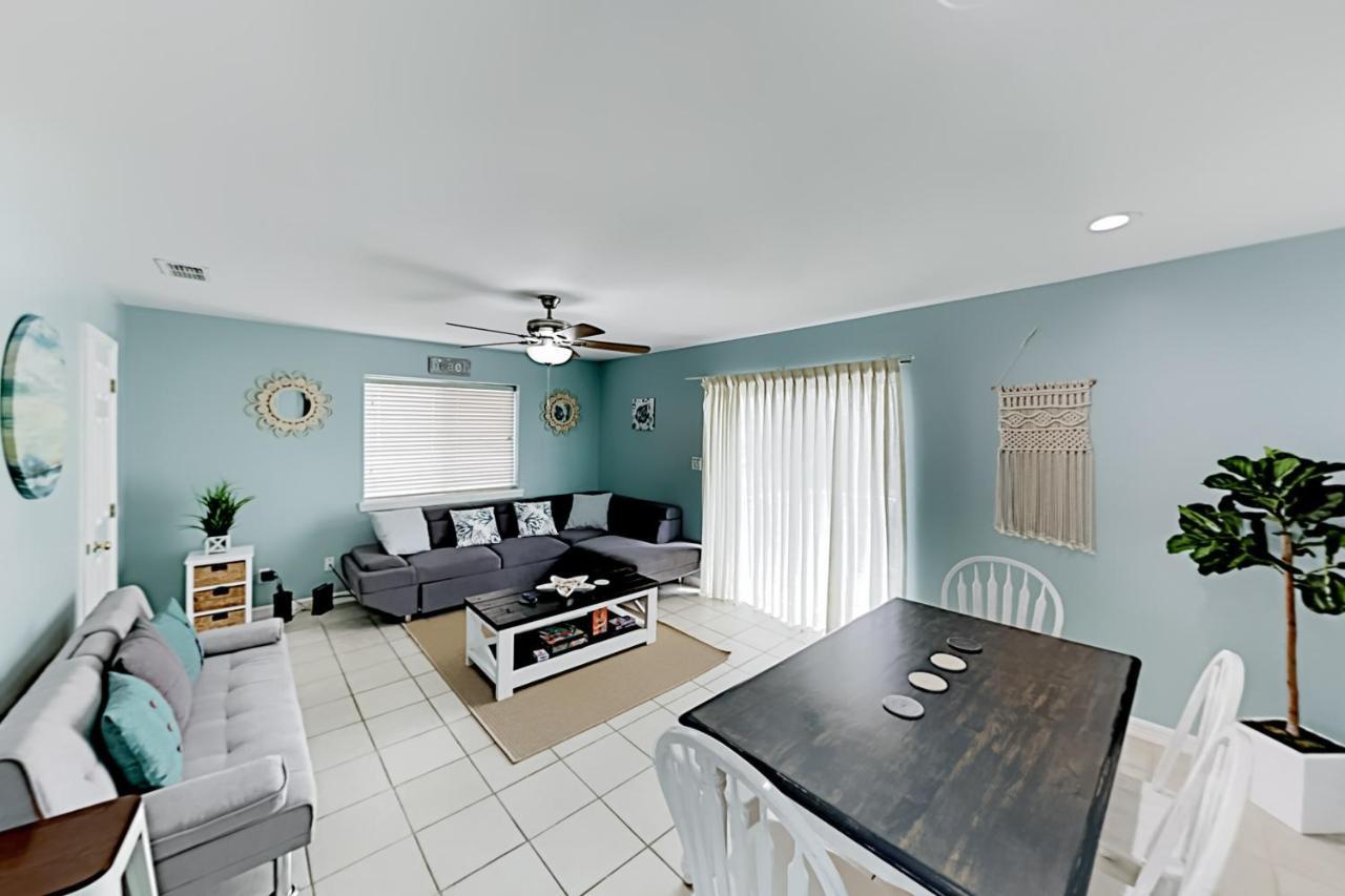 Island Escape & Huisache Townhome Pulau Padre Selatan Bagian luar foto
